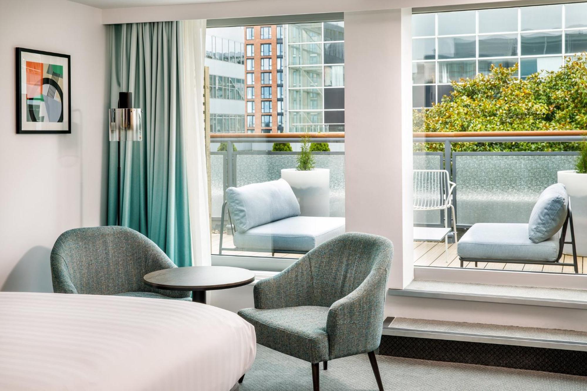 Holiday Inn Milton Keynes Central By Ihg Exterior foto