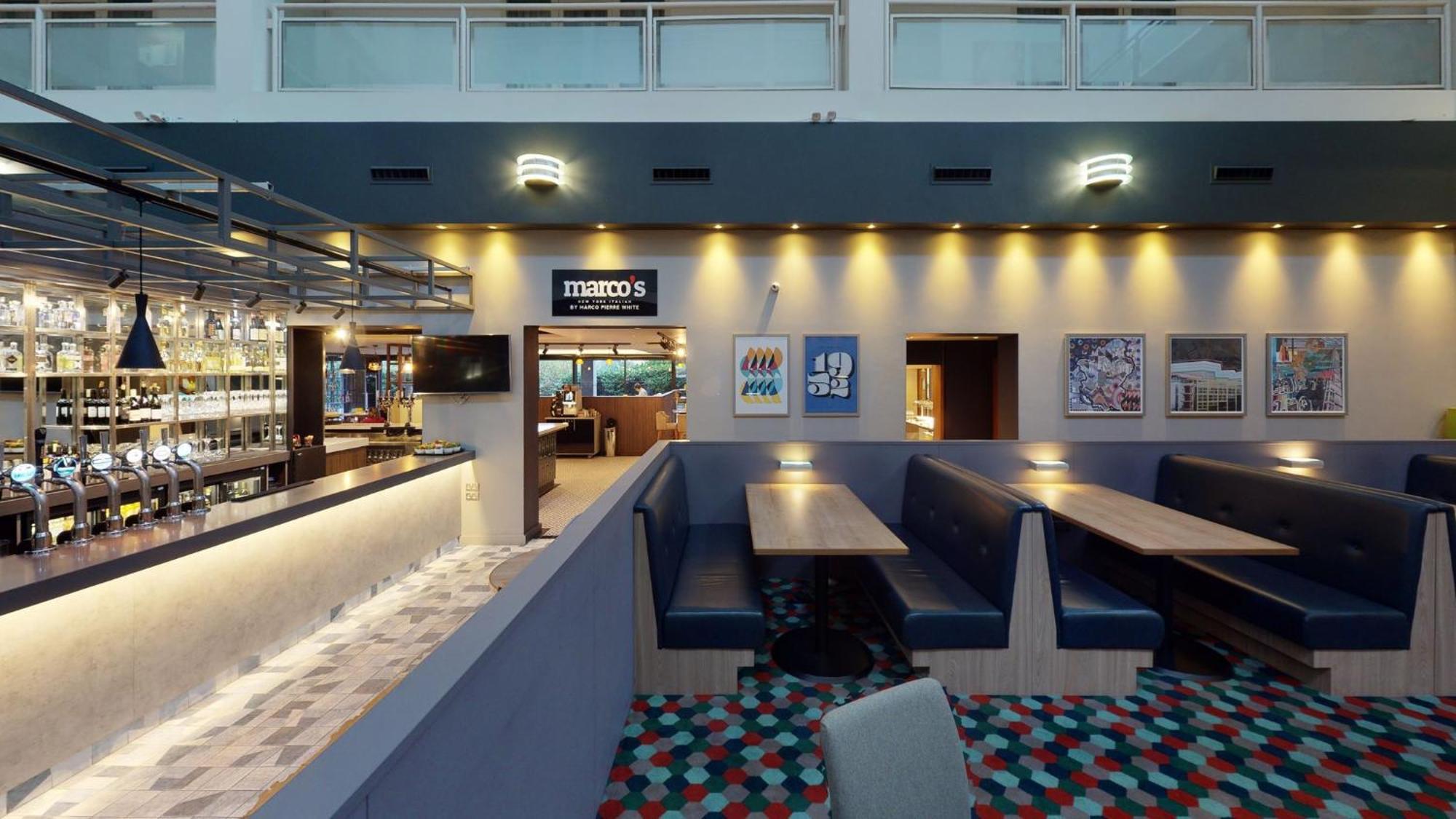 Holiday Inn Milton Keynes Central By Ihg Exterior foto